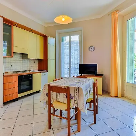 Apartment Mimosa 1 *